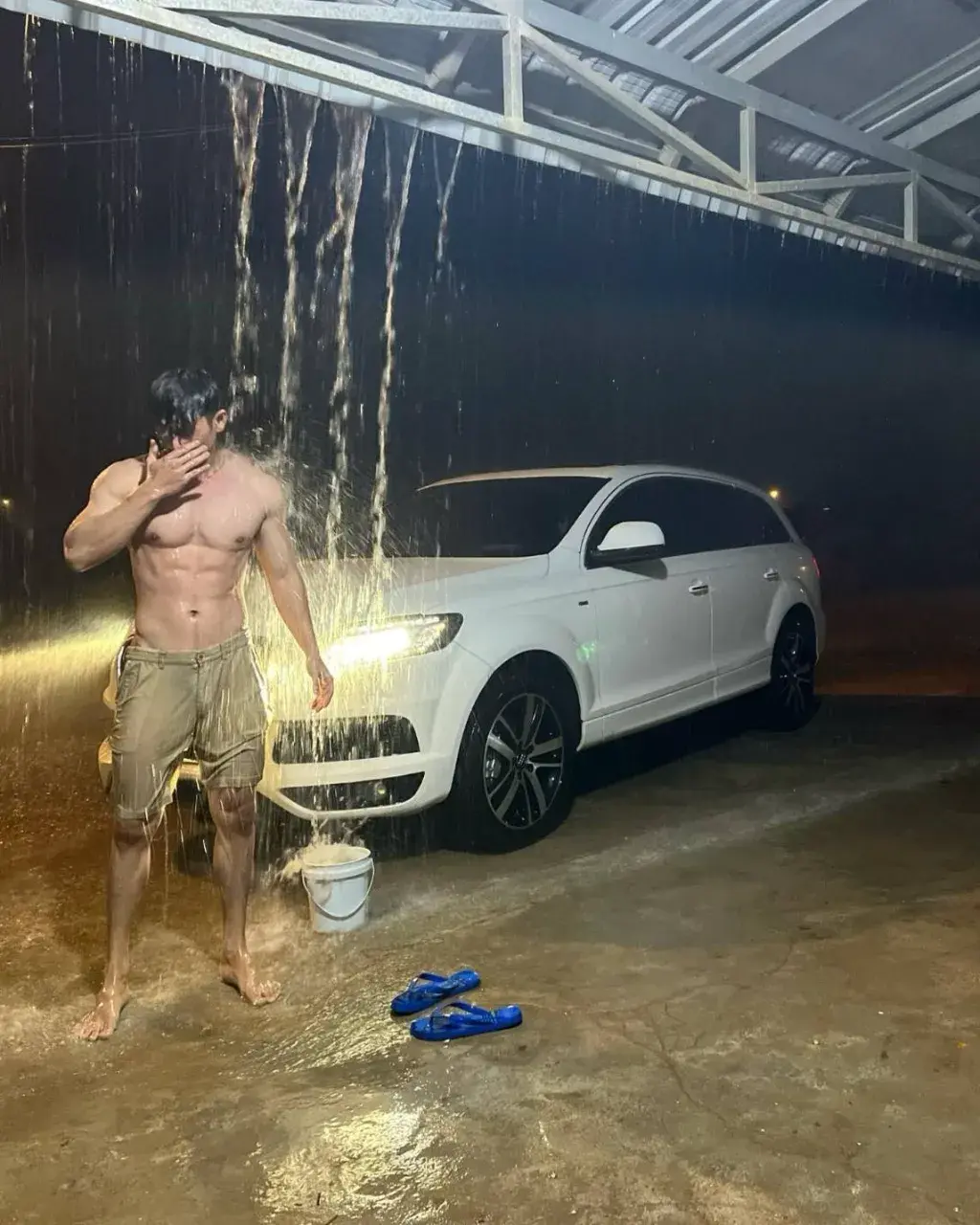 นมอมชมพูอยากอวยคม