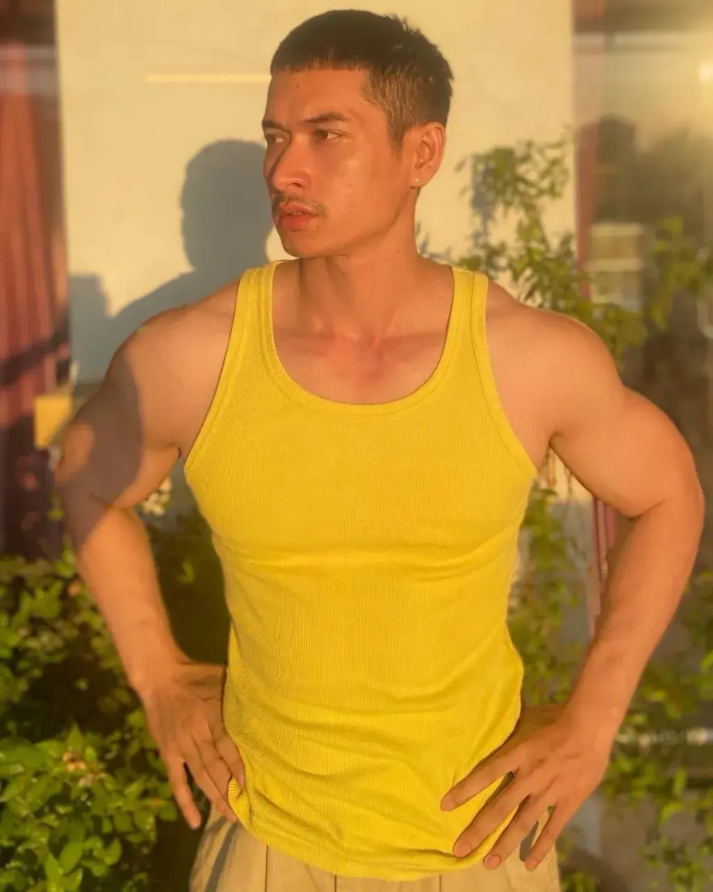 นมอมชมพูอยากอวยคม