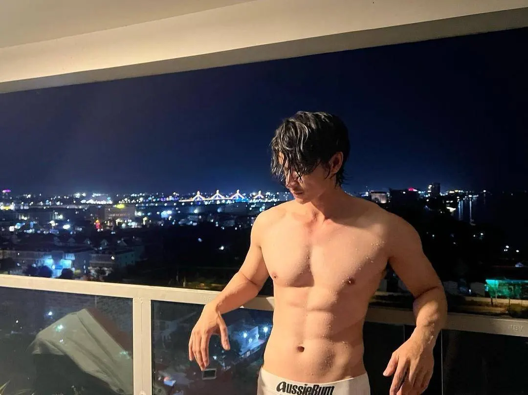 นมอมชมพูอยากอวยคม