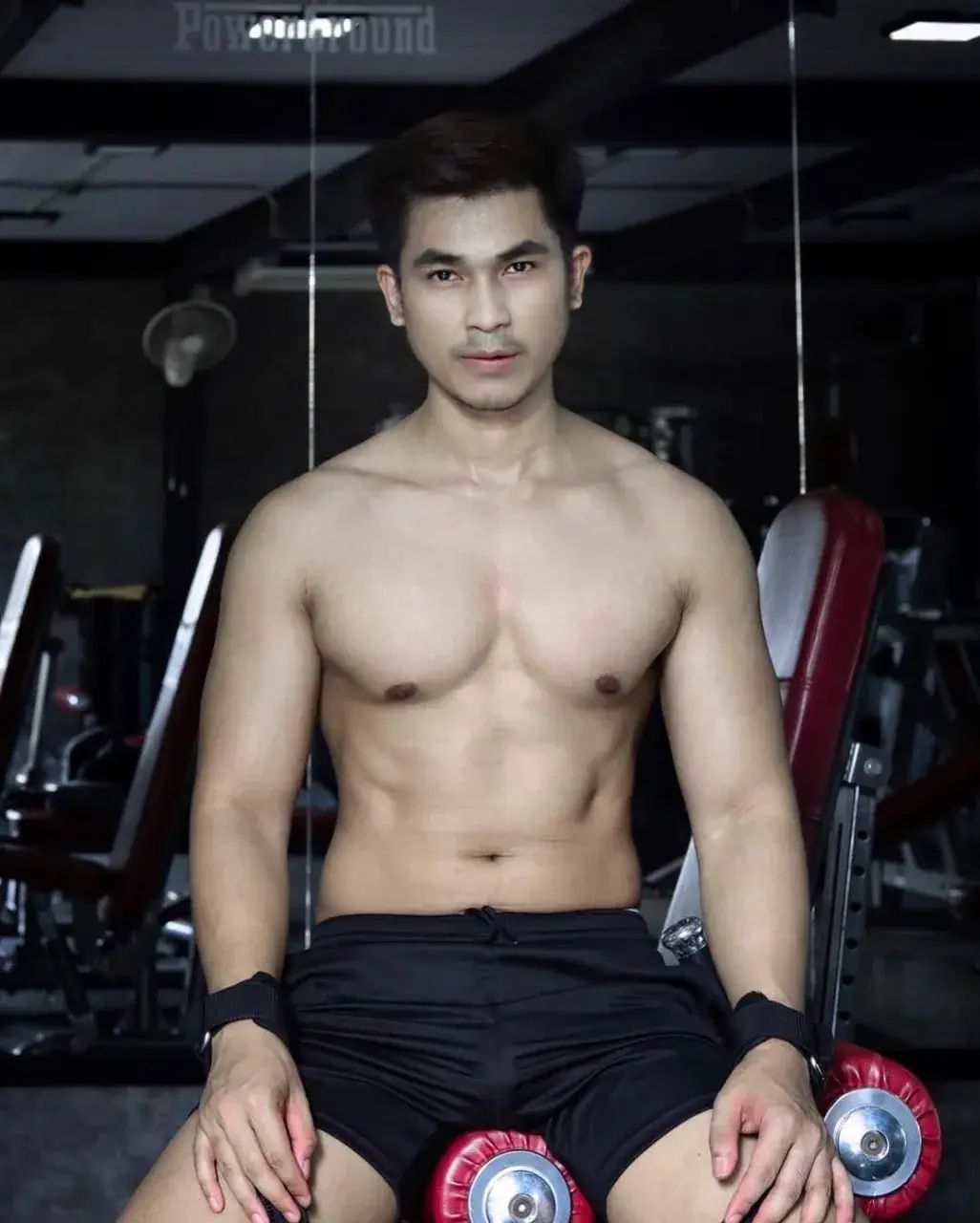 คลังเก็บน้ำผู้