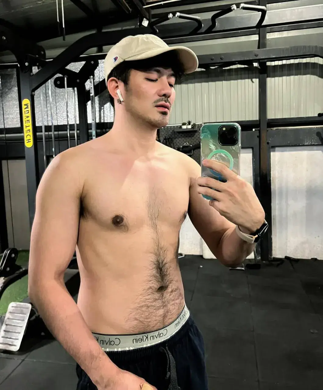 ขนอุยน่าอ๊อก