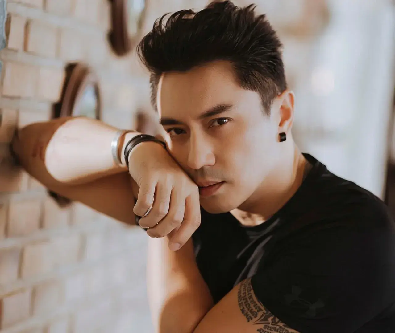 ดาราพาแซ่บบบ