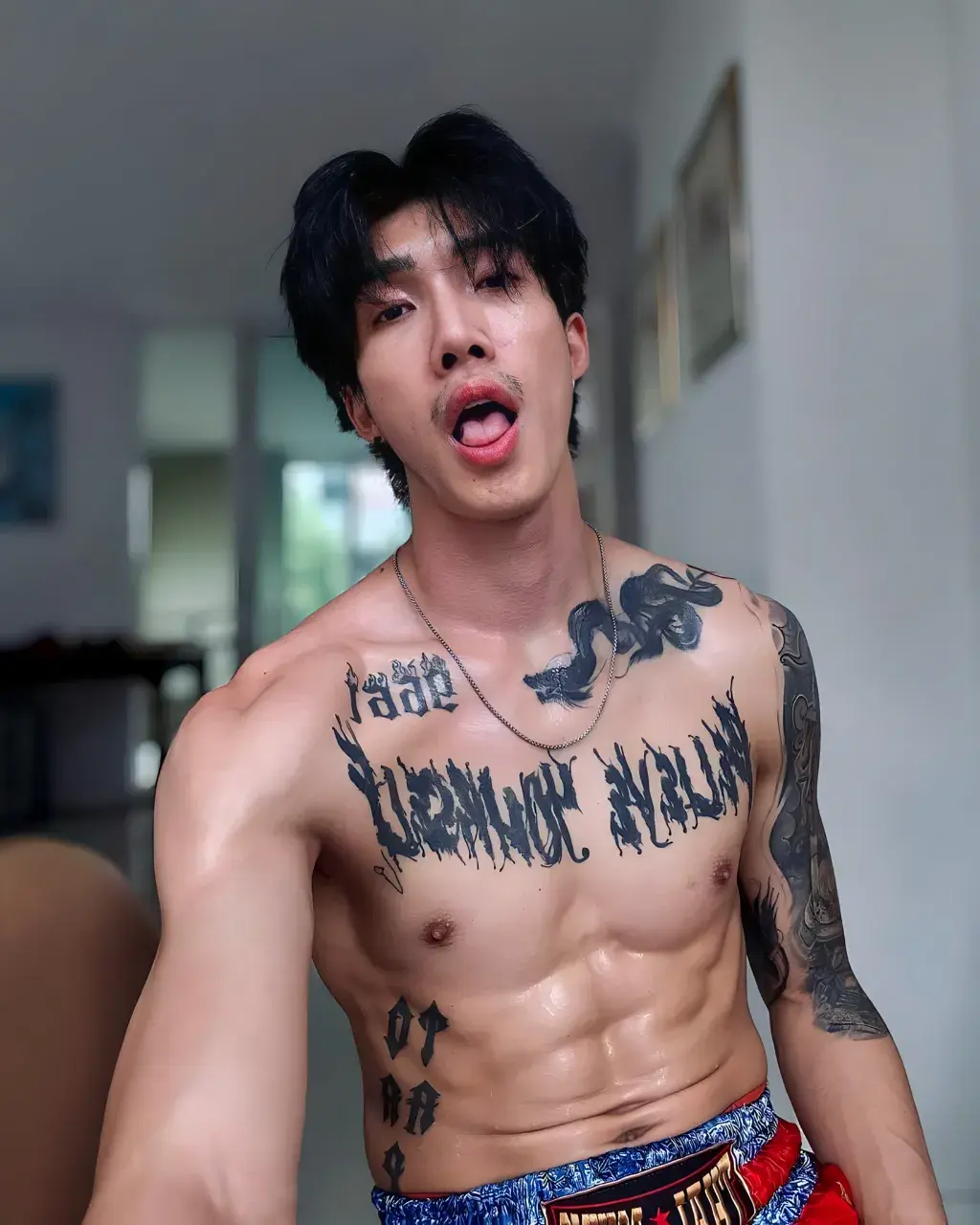 เลอะปาก