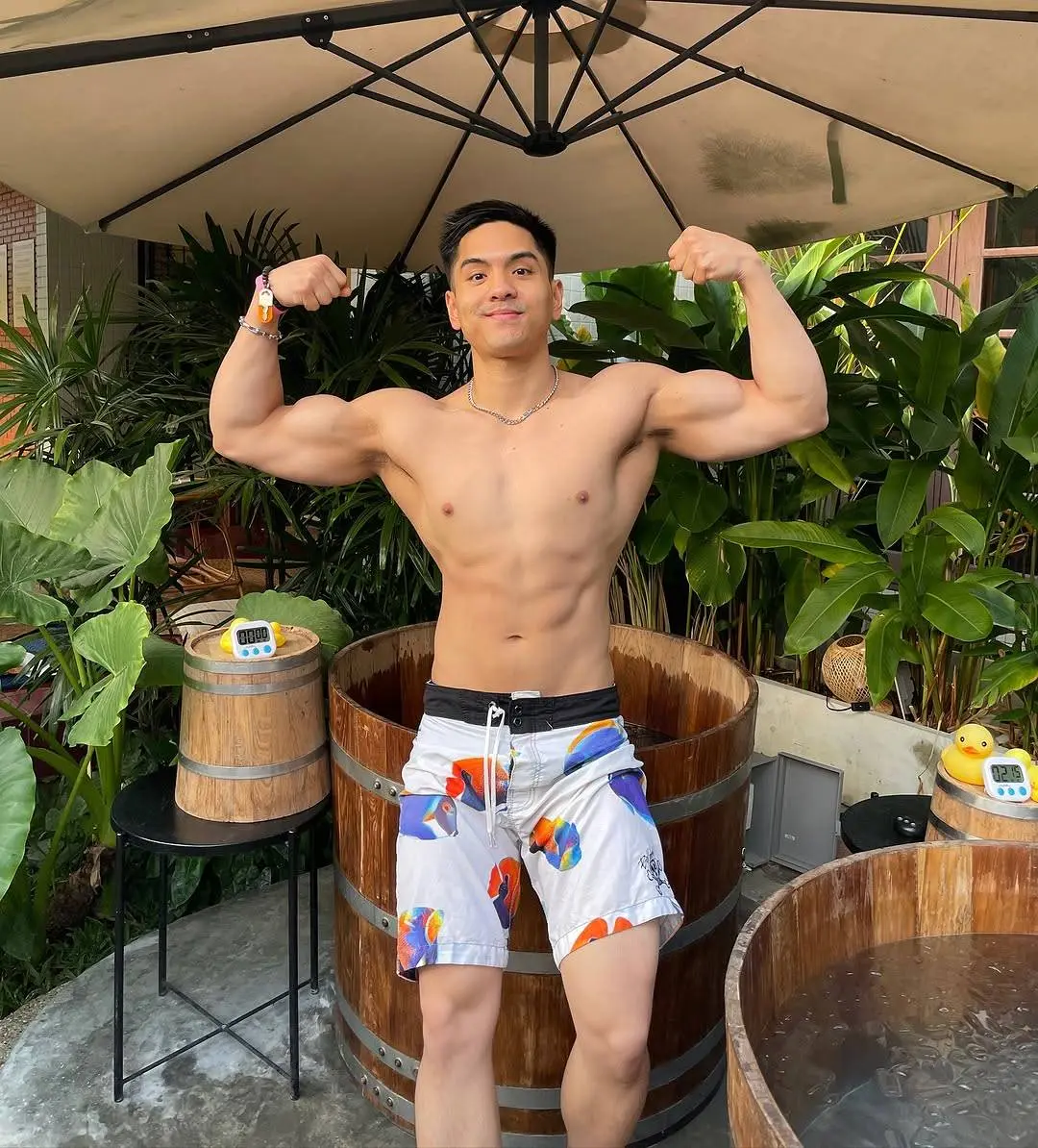 ไม่ไหวก็จะเลีย