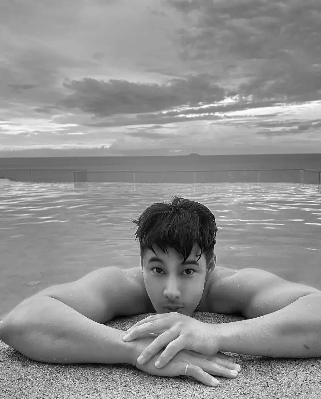 ไม่ไหวก็จะเลีย