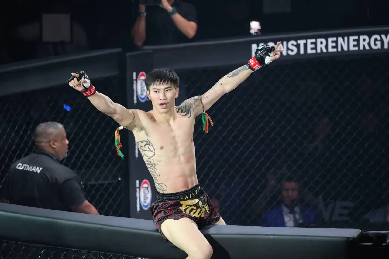 คุณพ่อยังแซ่บบบ