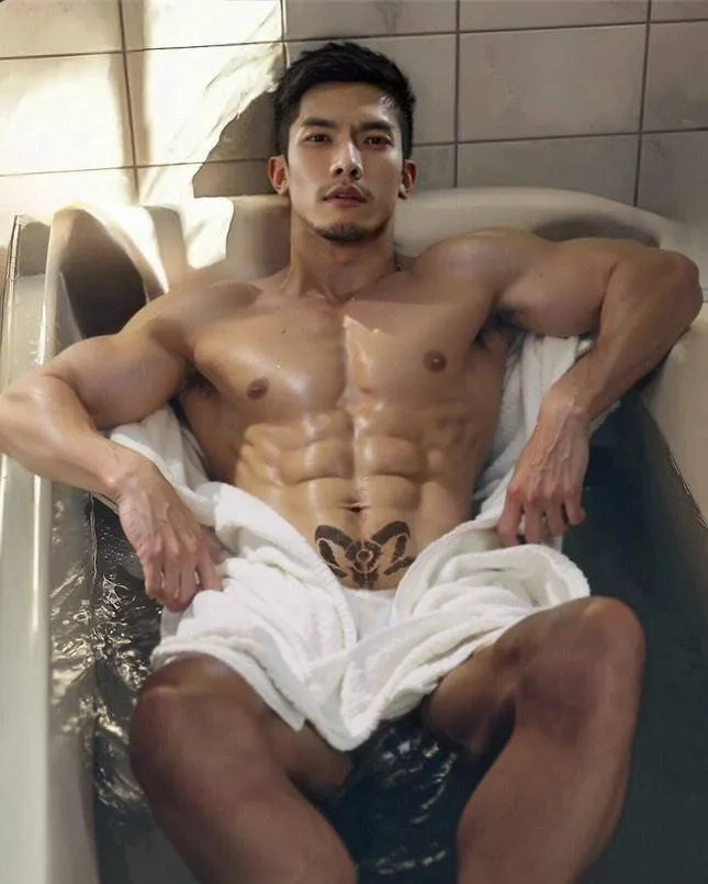 เยิ้มและแฉ่ะ