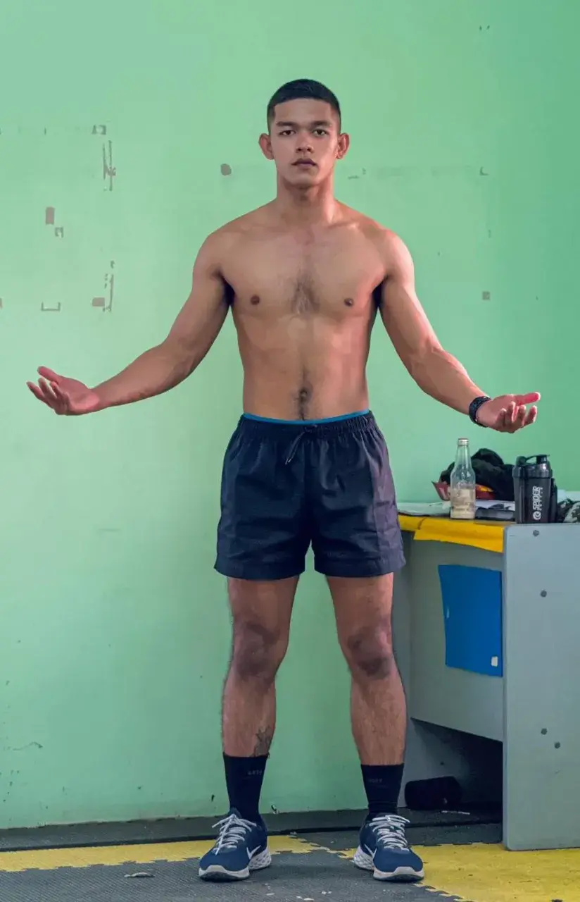 เยิ้มและแฉ่ะ