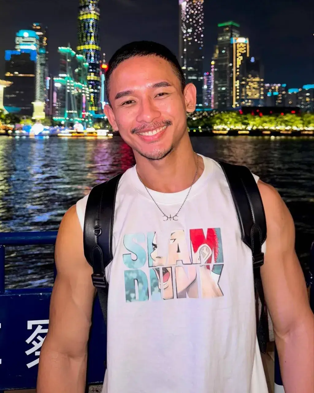 แน่นจนอยาก**อวยคม