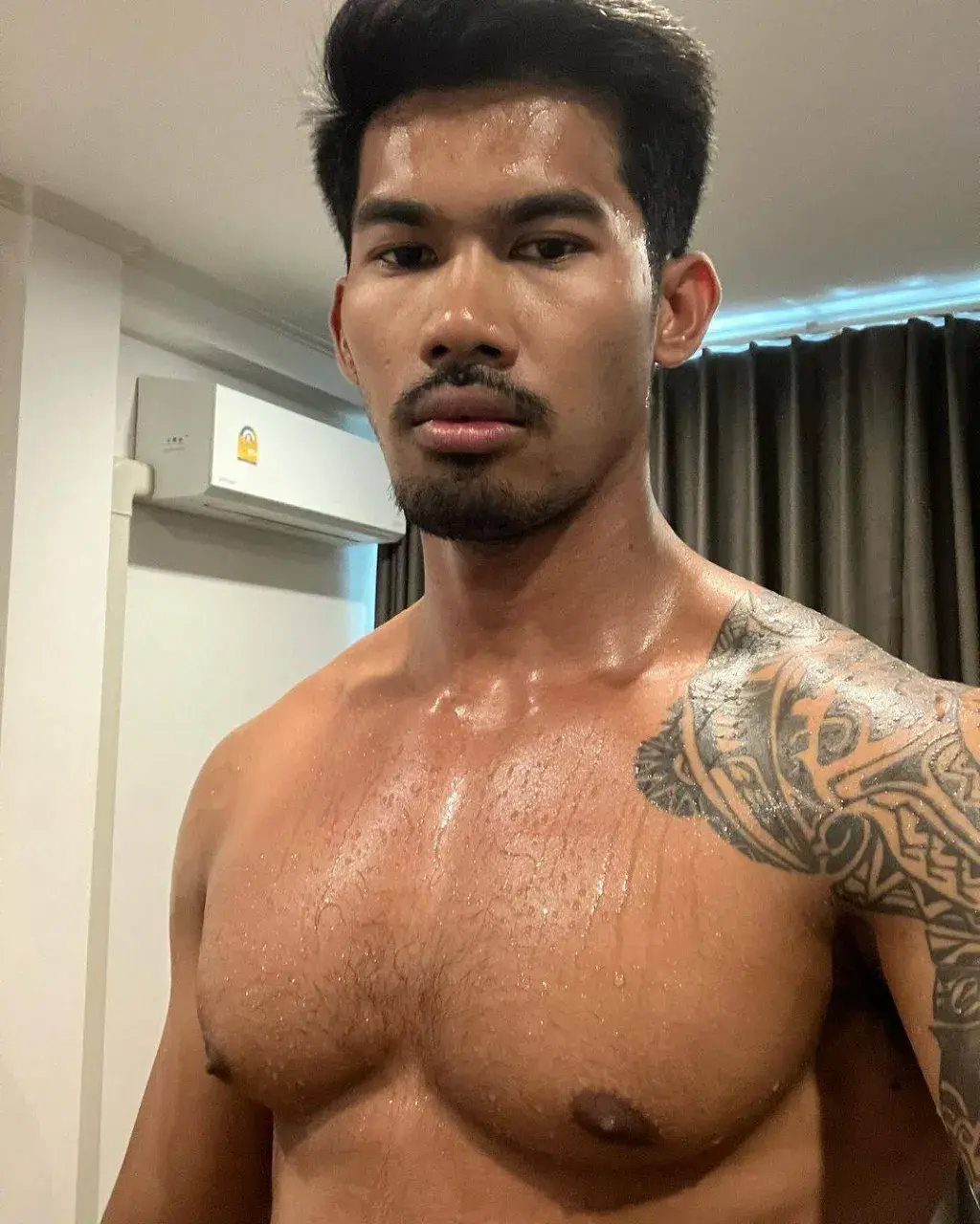 ชวนให้หลงไหล