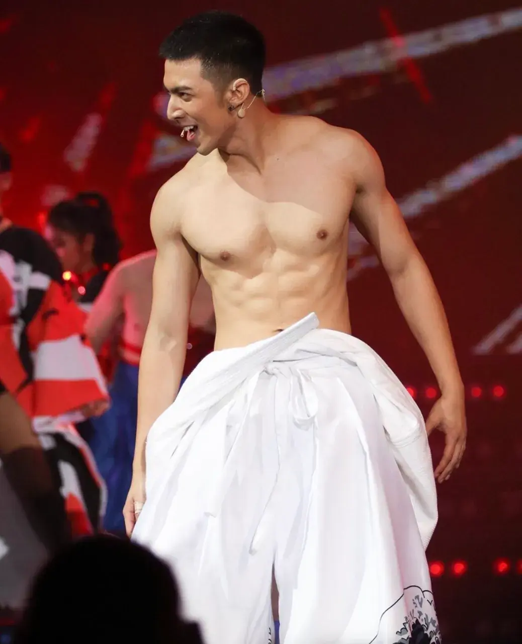 นมน่าดูดดด