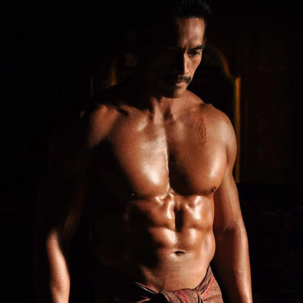 ยิ่งซูมยิ่งเสว