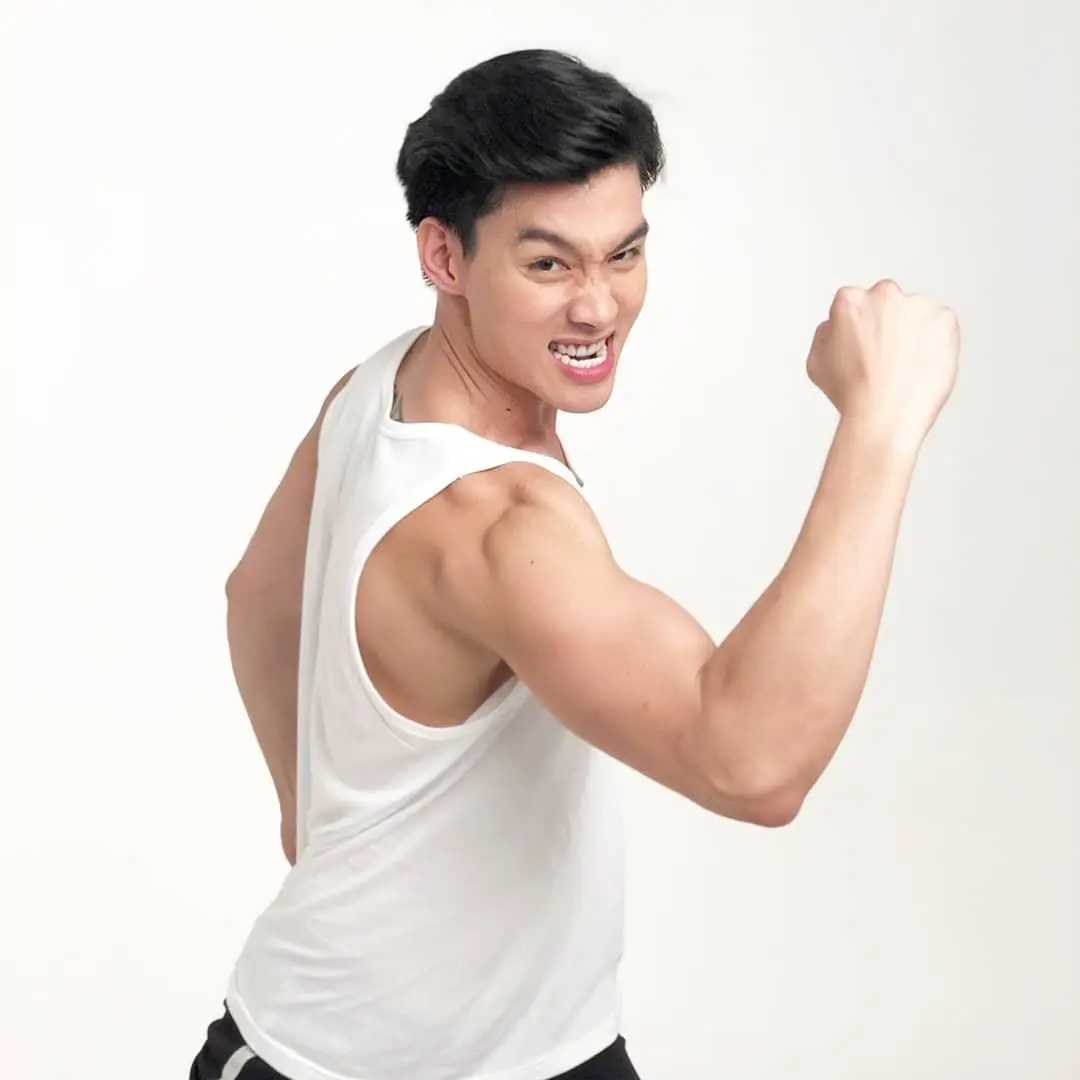 ยิ่งซูมยิ่งเสว