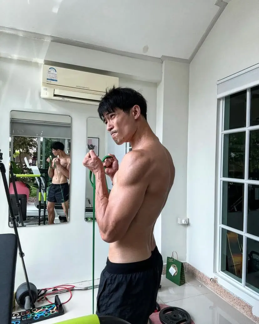 พ่อตูมไทบ้าน