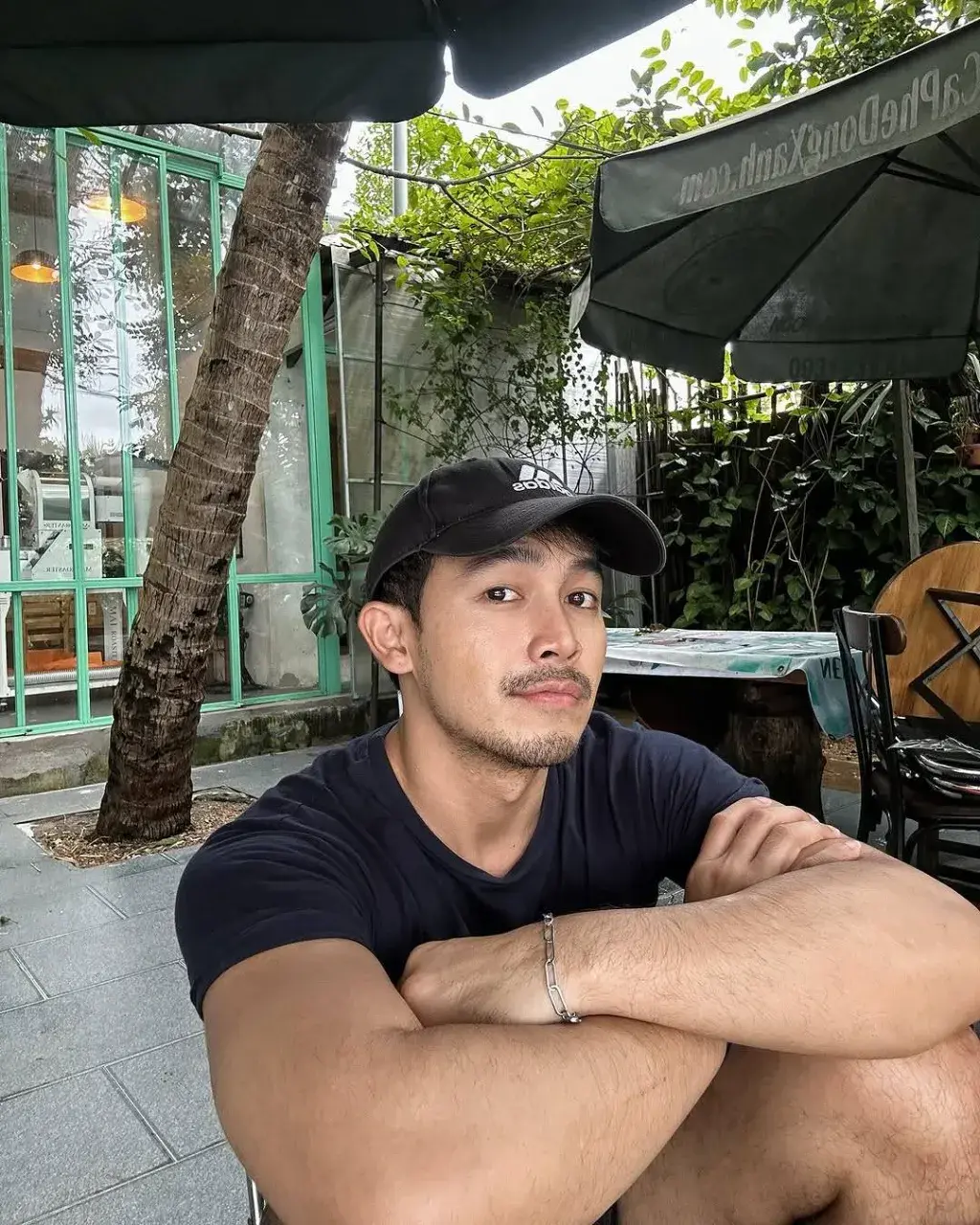 ระวังน้ำแตกกก