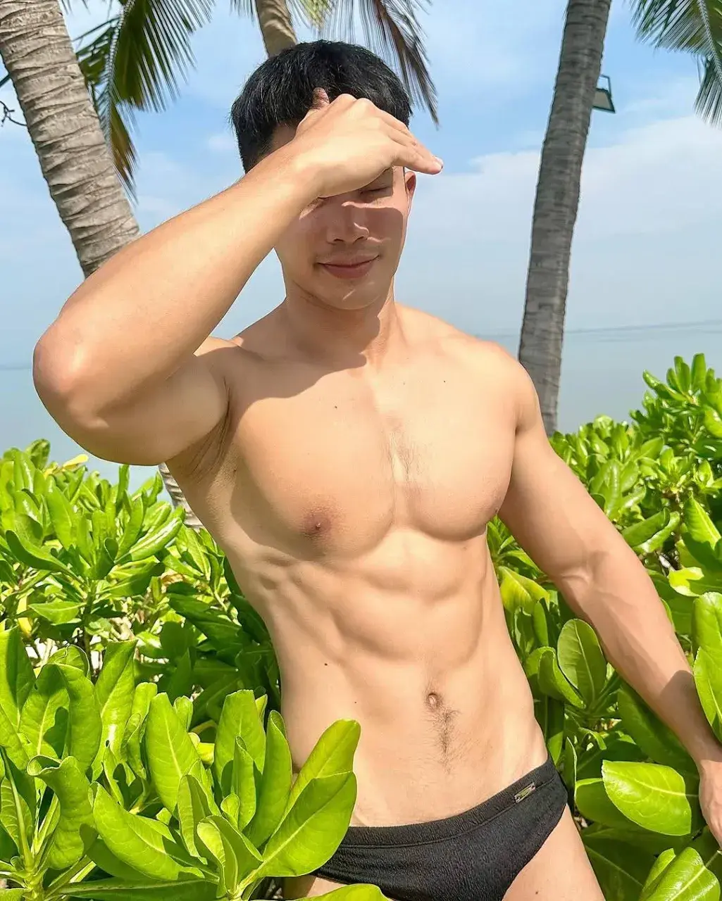 ระวังน้ำแตกกก