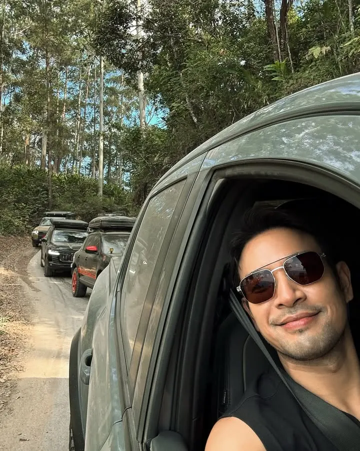 เสวหนวด หวดทีครับเฮีย