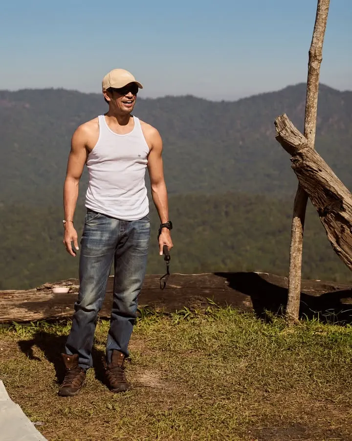 เสวหนวด หวดทีครับเฮีย