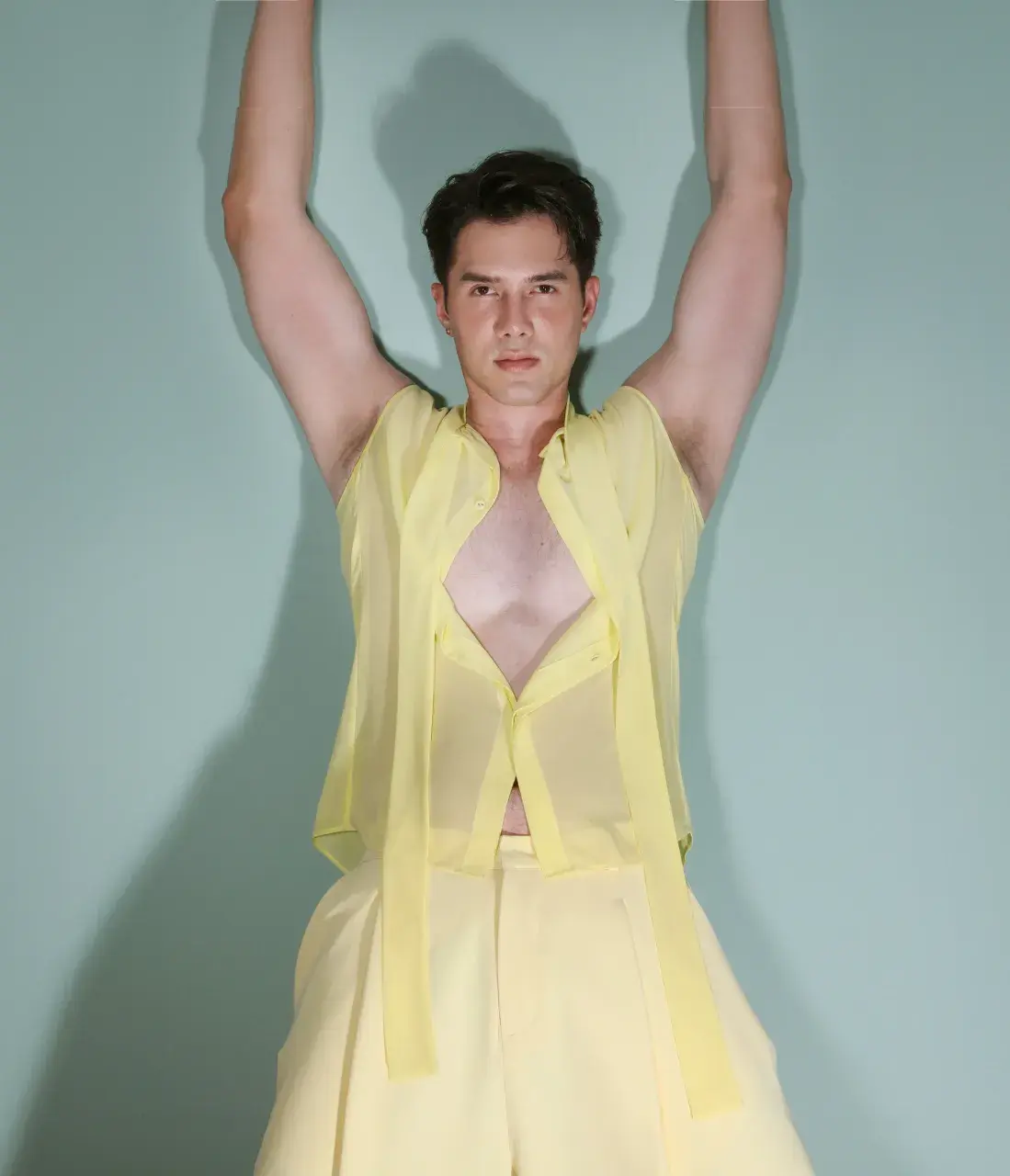 มิกค์ ทอง 2025