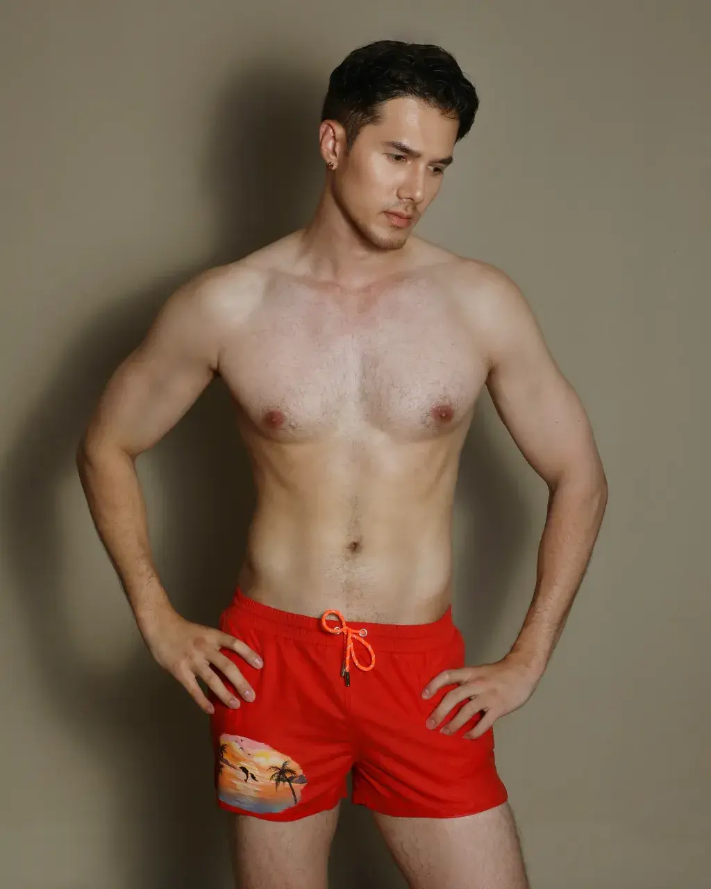 มิกค์ ทอง 2025