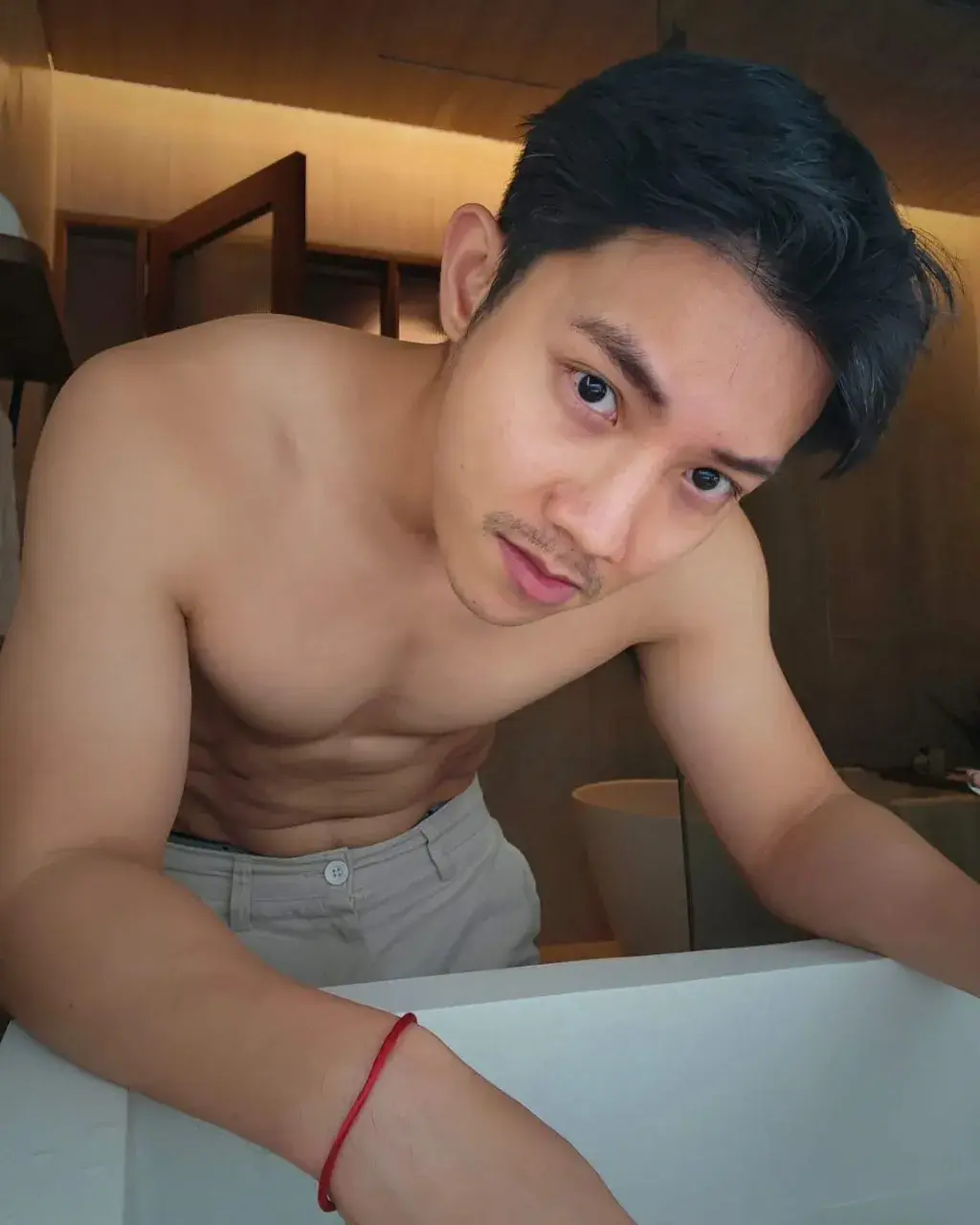 บางทีก็แพ้ความขาว