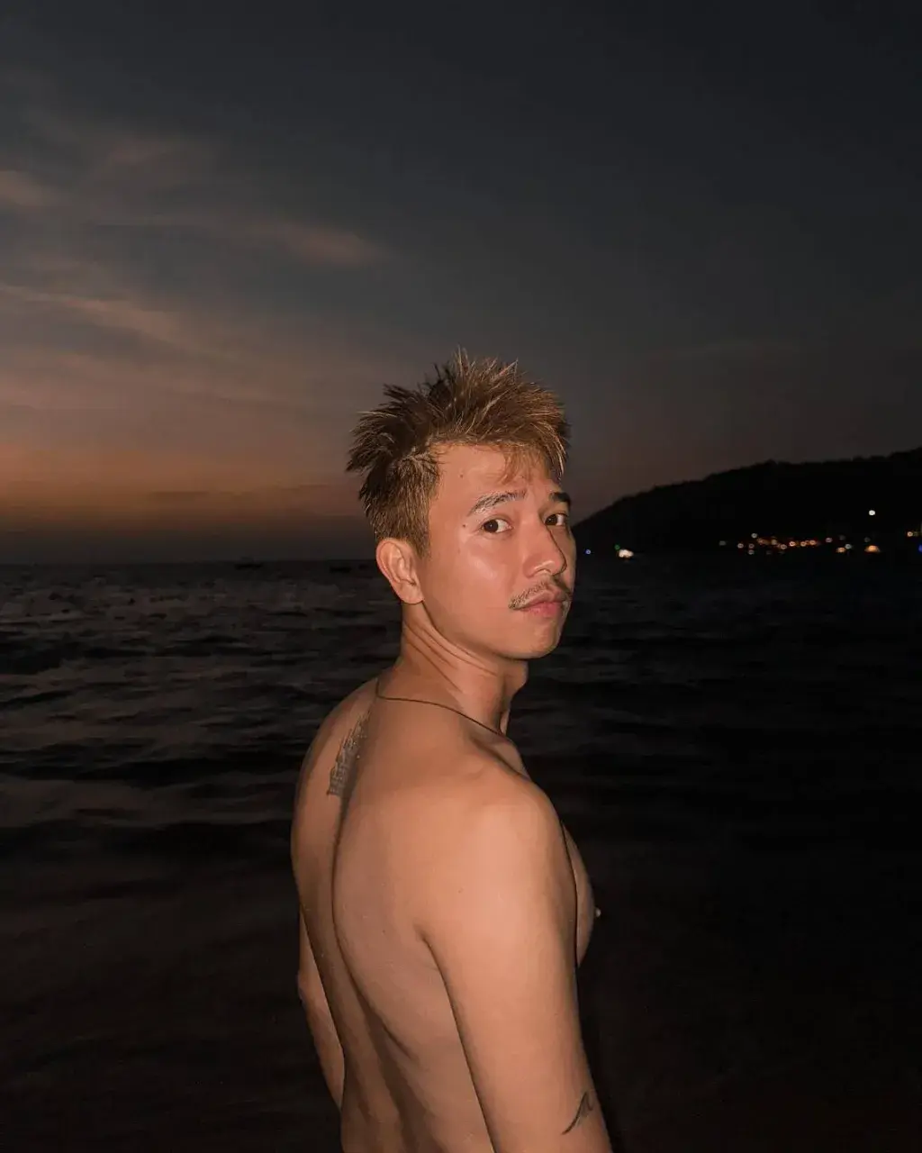 บางทีก็แพ้ความขาว