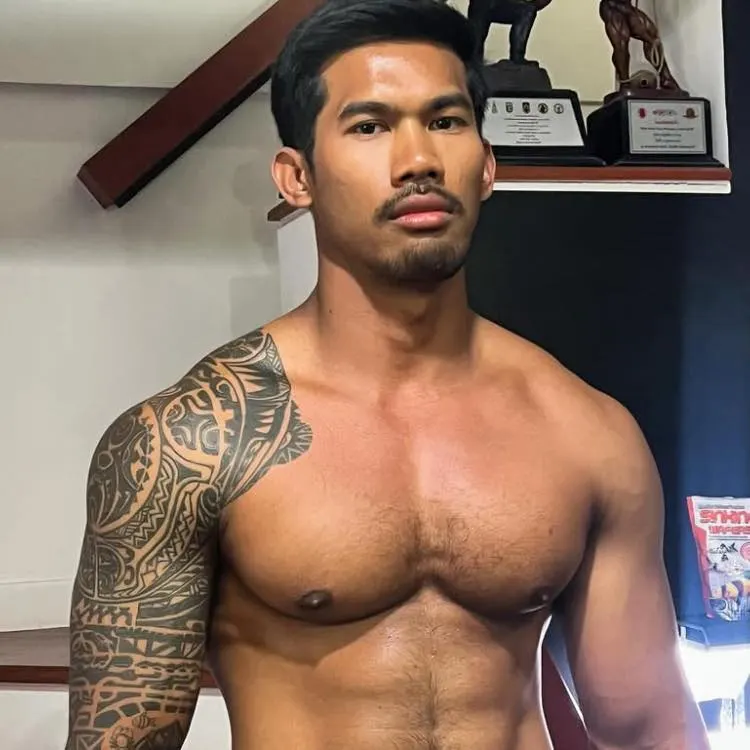 ยอมโดนหมีสอย