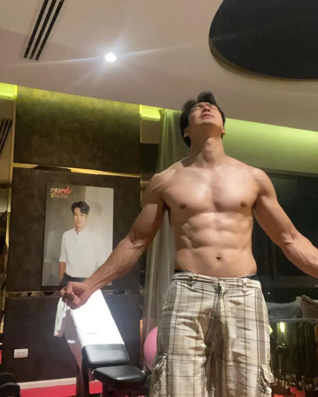 ยอมโดนหมีสอย