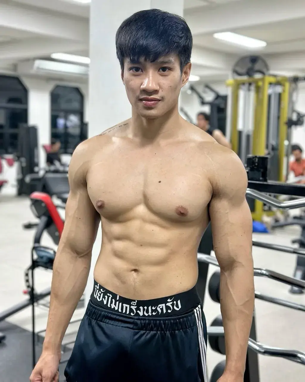 แก๊ป จักริน กับพ้องเพื่อน