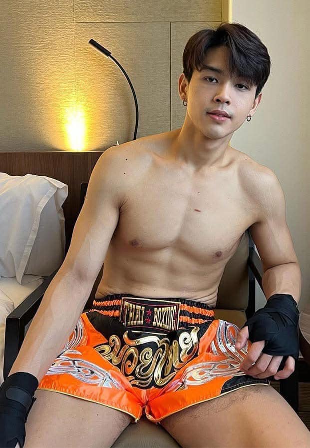 แก๊ป จักริน กับพ้องเพื่อน