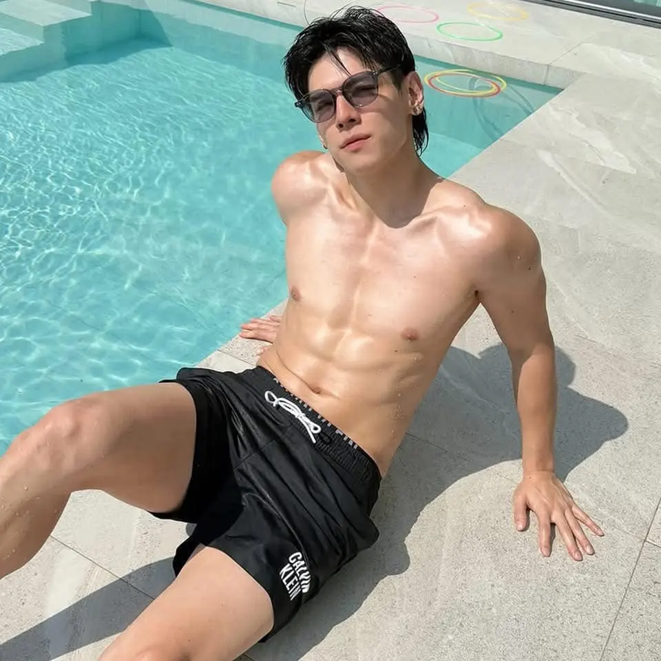 แก๊ป จักริน กับพ้องเพื่อน