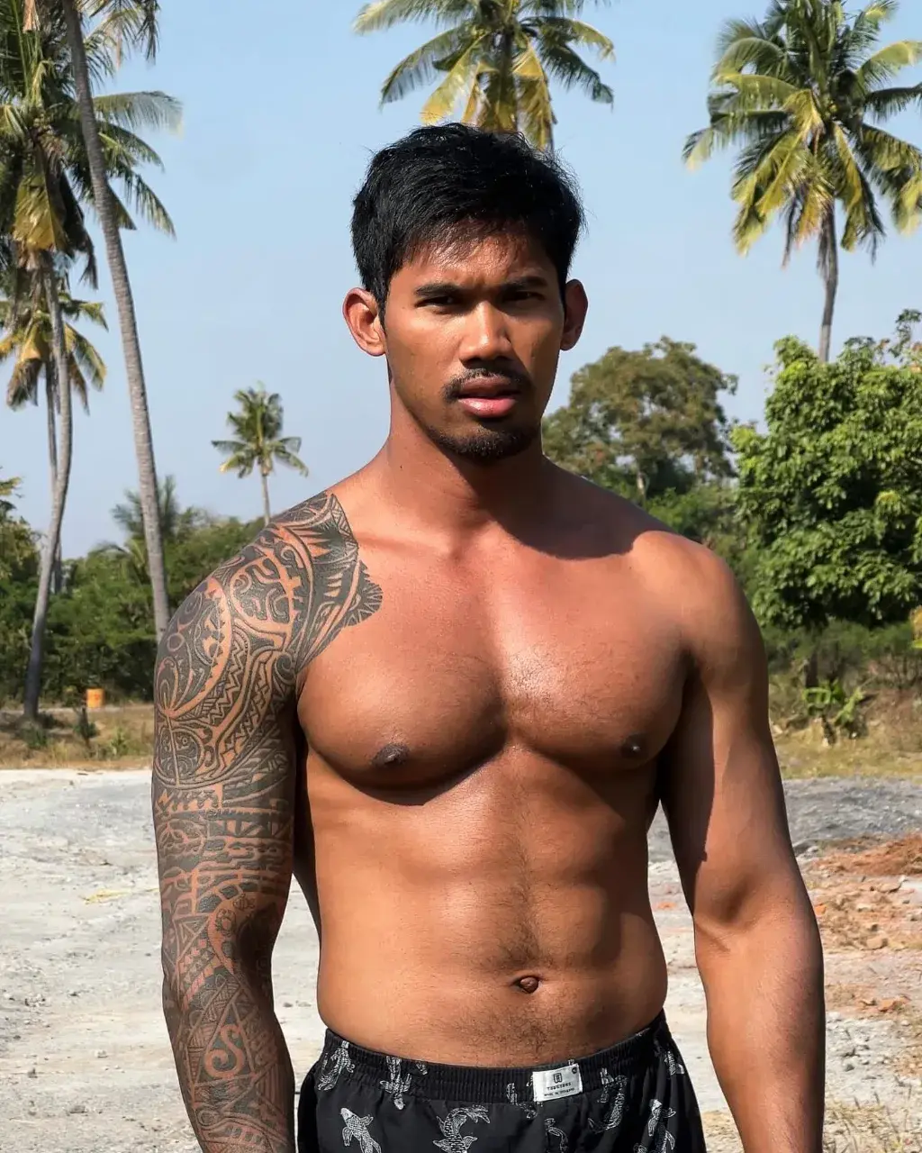 ก็นะขออม