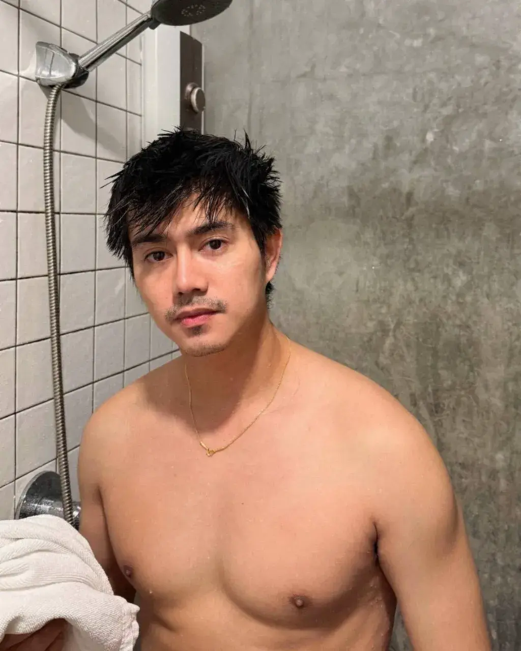 พลังน้ำรัก