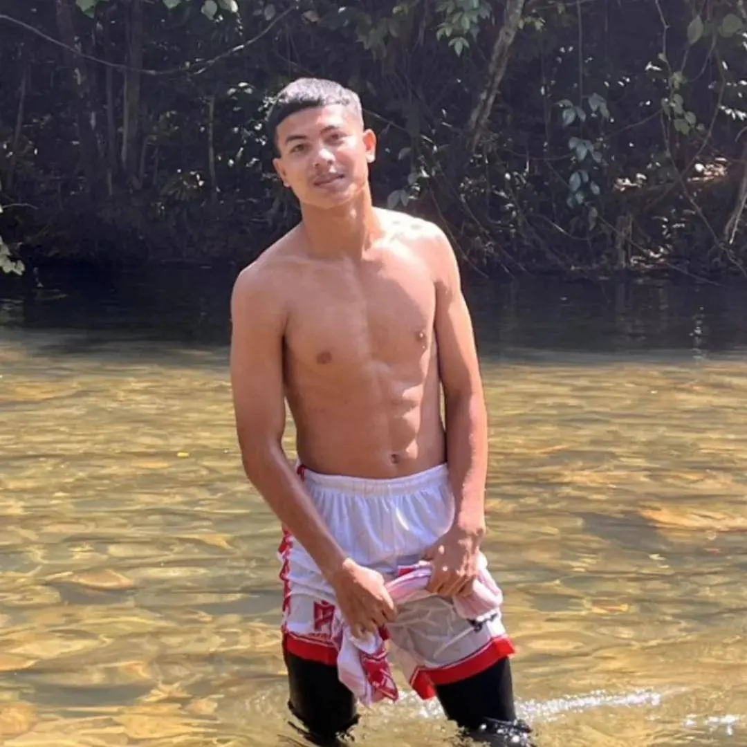 พลังน้ำรัก