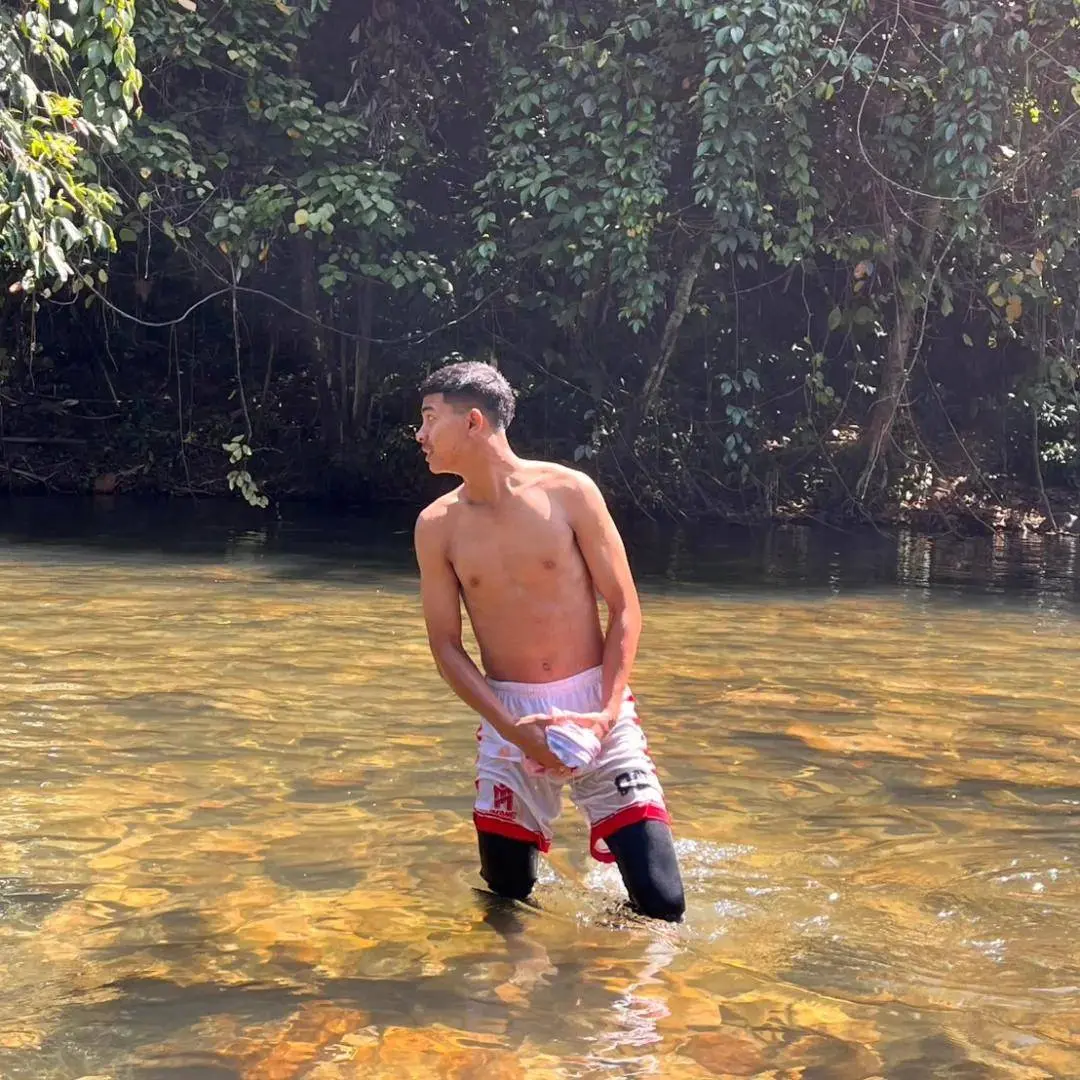 พลังน้ำรัก