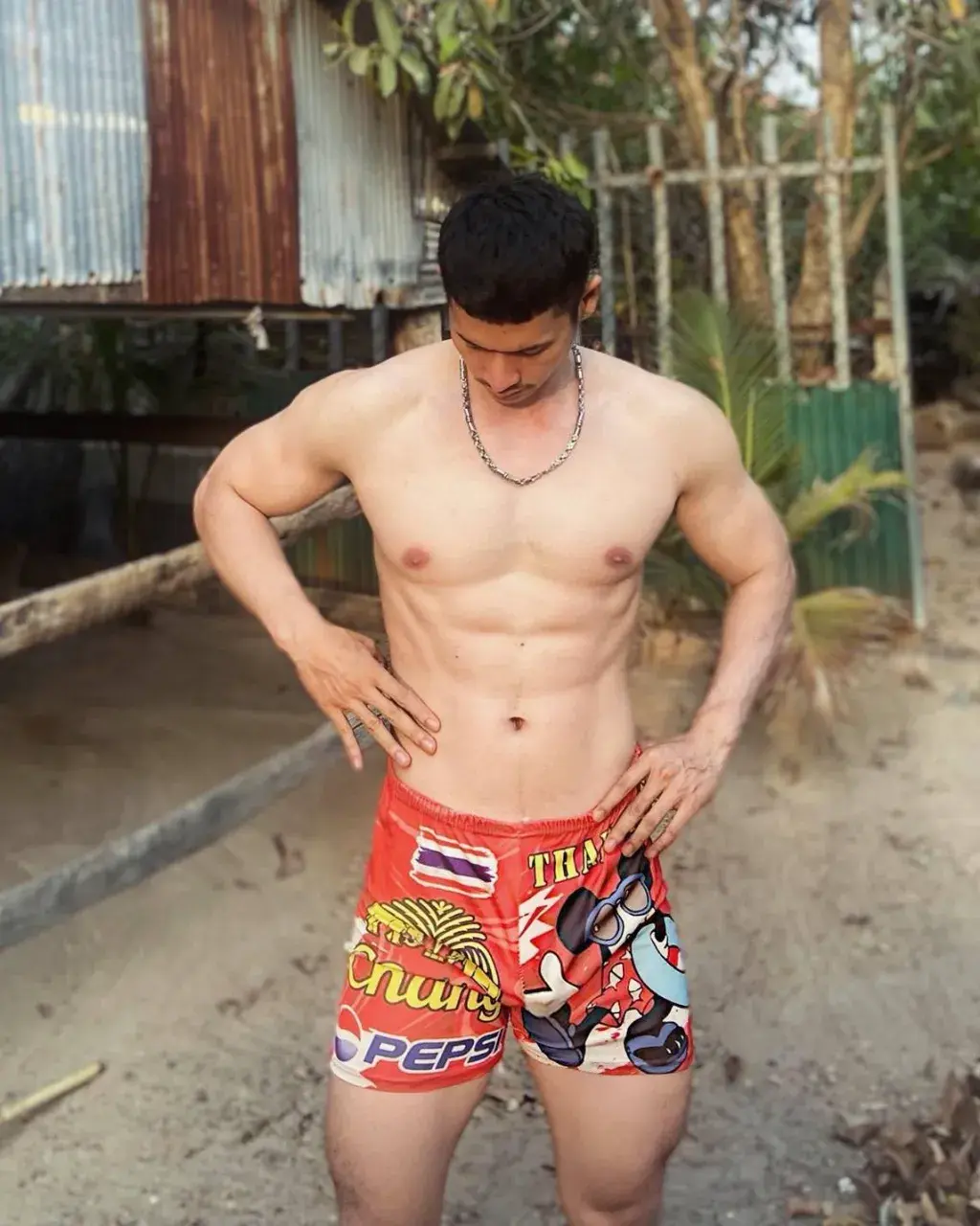 ลีลาน่าลอง อวยคม