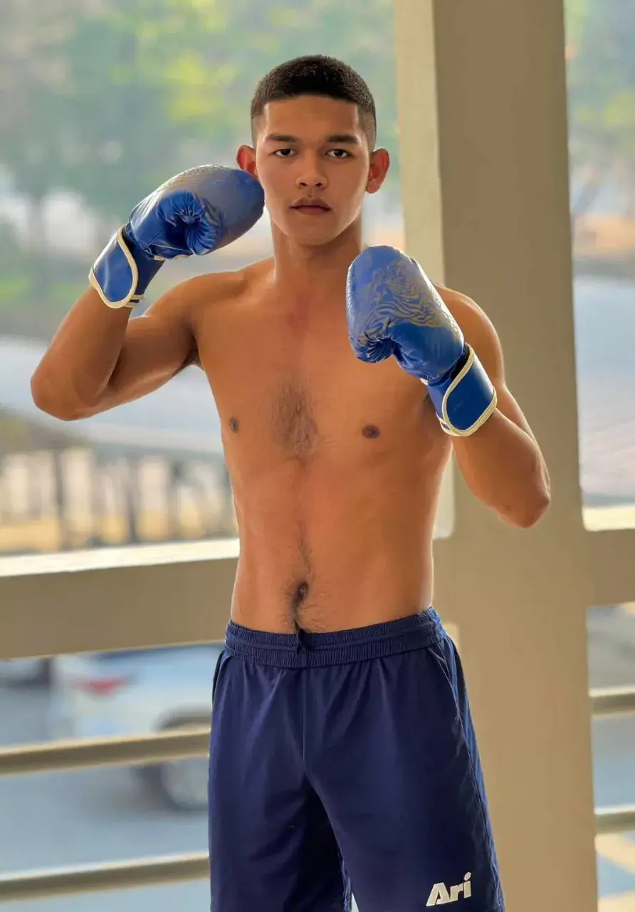 ลีลาน่าลอง อวยคม