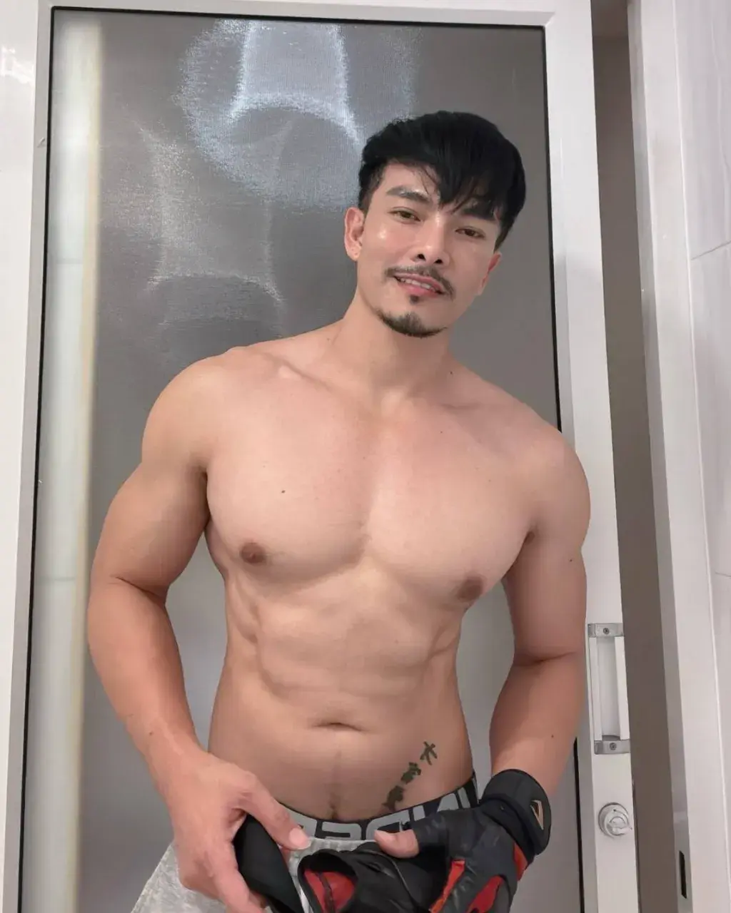 ลีลาน่าลอง อวยคม