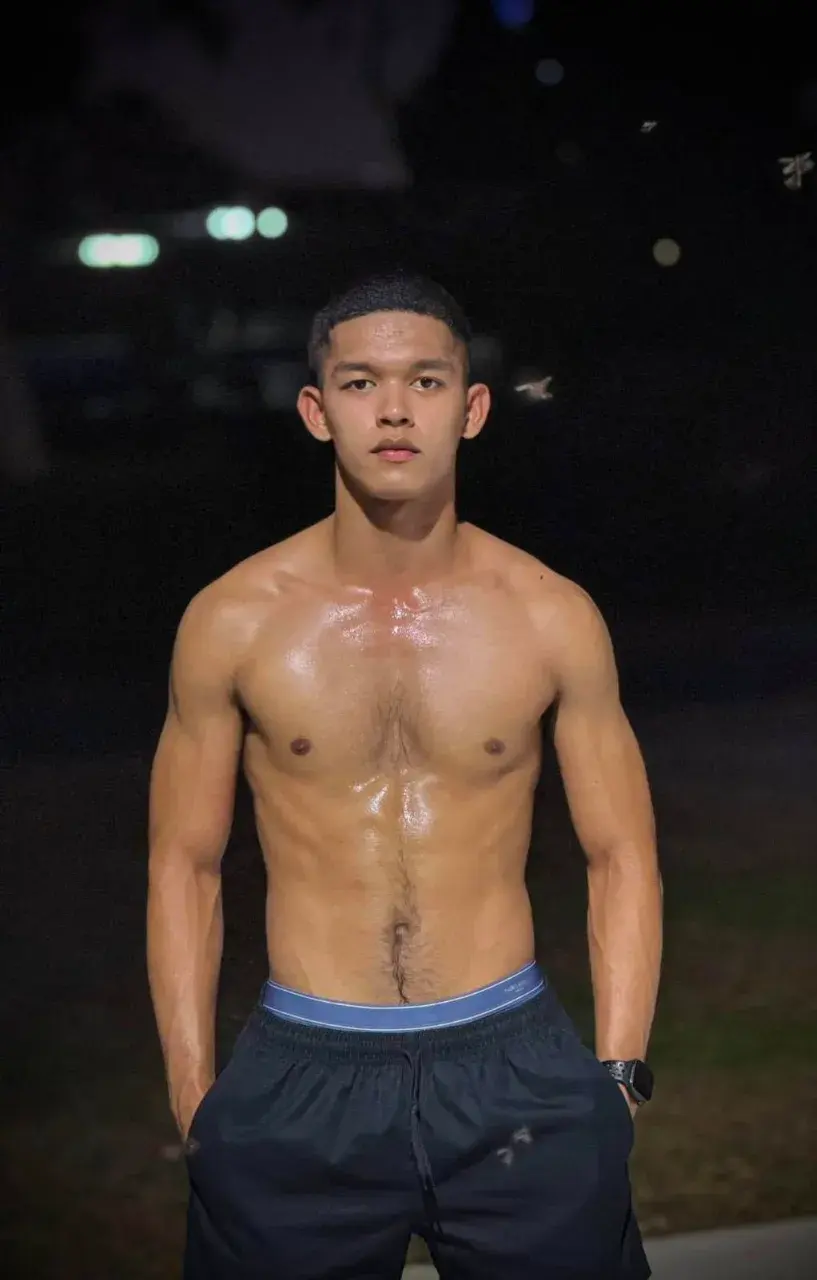 ยอมฉีกเลย