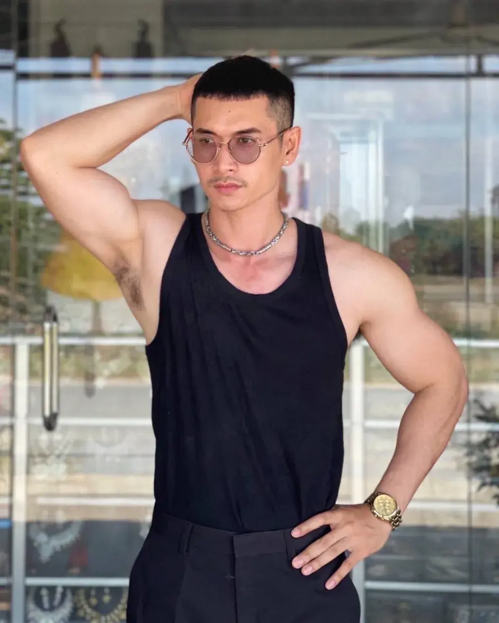 ยอมฉีกเลย