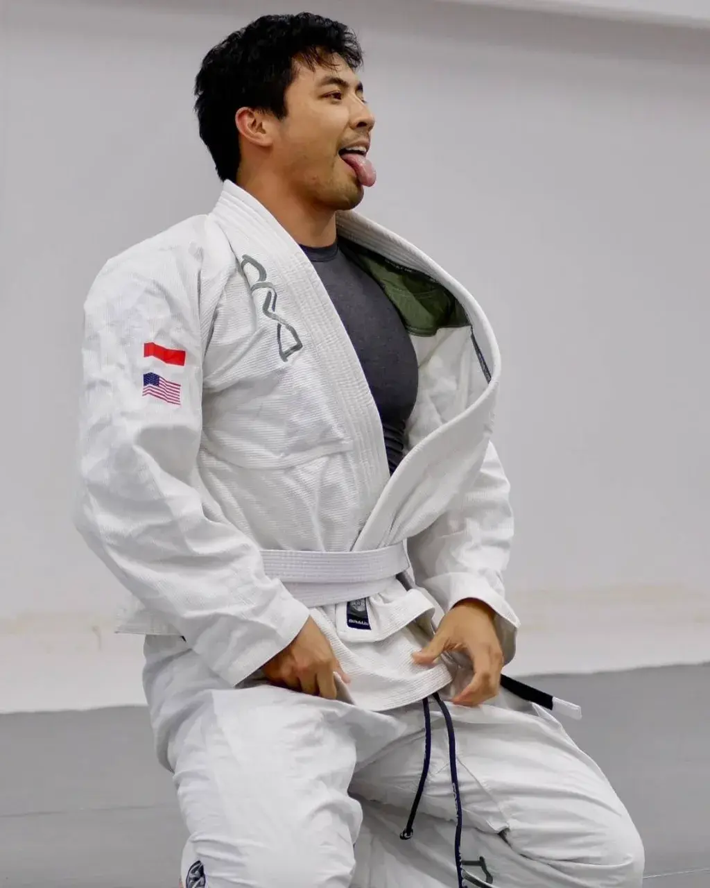 พ่อโยชิสตั๊นที่หล่อล่ำที่สุด