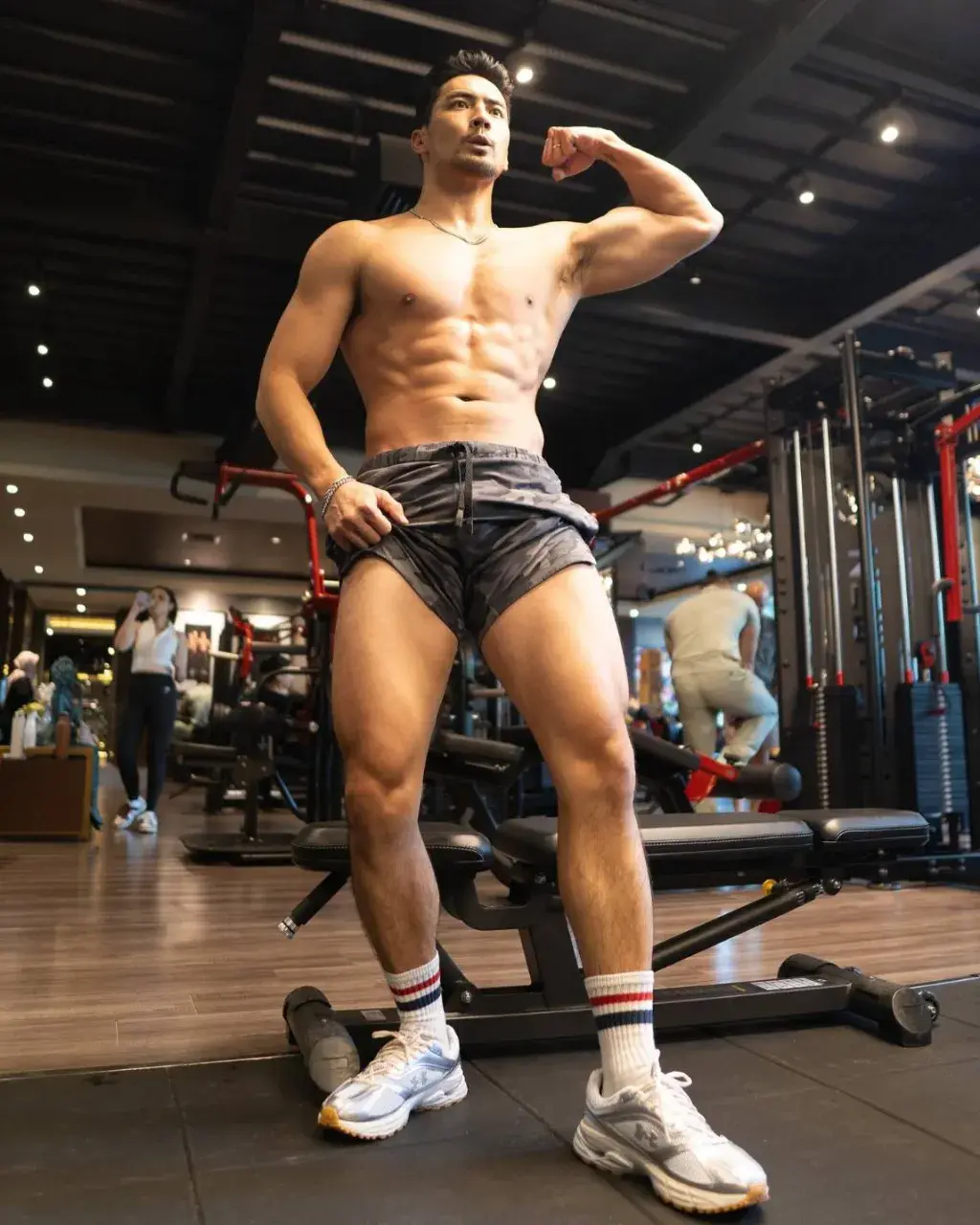 พ่อโยชิสตั๊นที่หล่อล่ำที่สุด