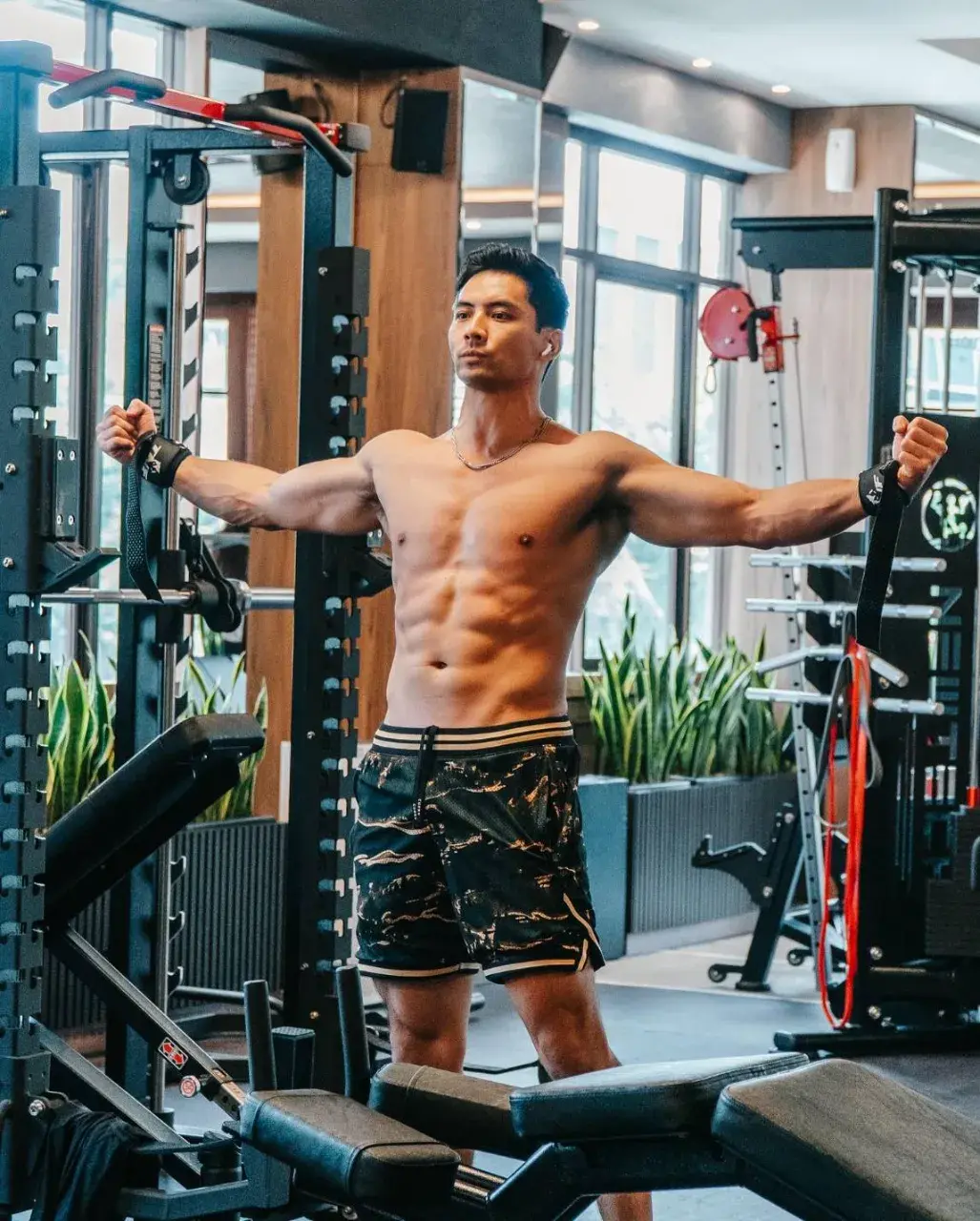 พ่อโยชิสตั๊นที่หล่อล่ำที่สุด