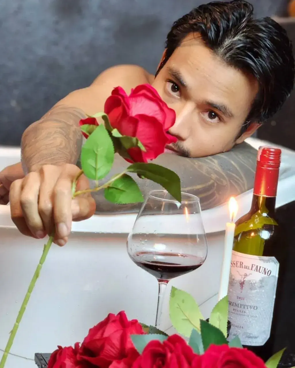 สักดอกใหญ่ๆมั้ยล่ะ