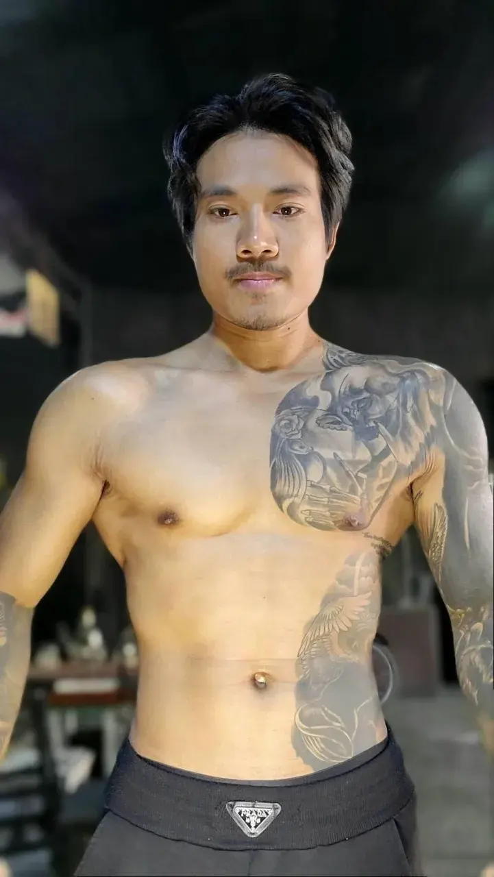 สักดอกใหญ่ๆมั้ยล่ะ