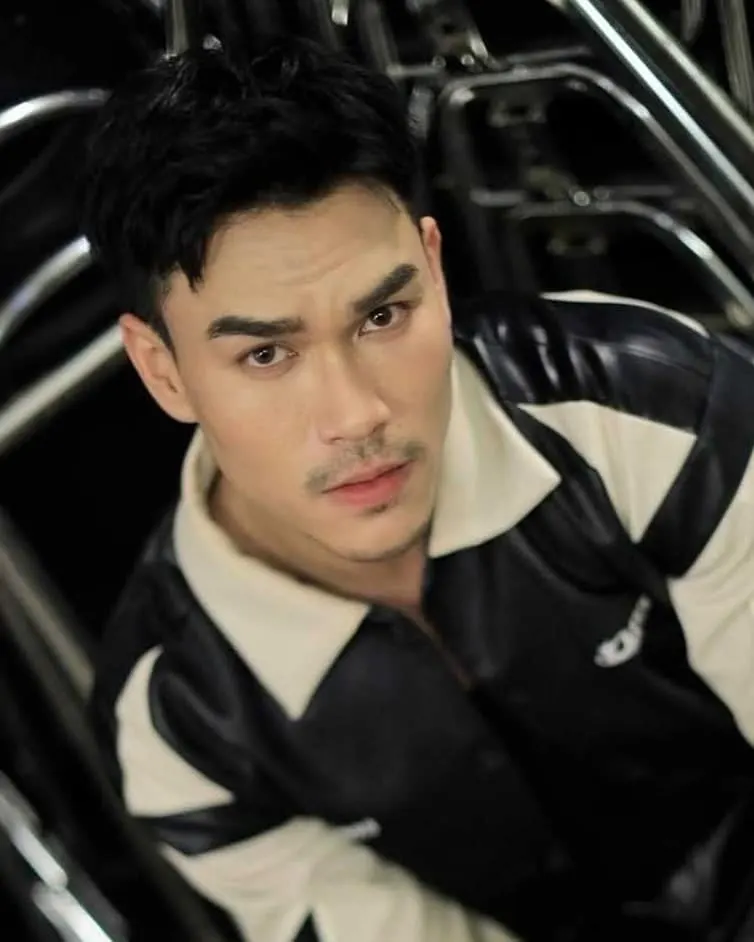 จ้องแบบนี้เสร็จคารู