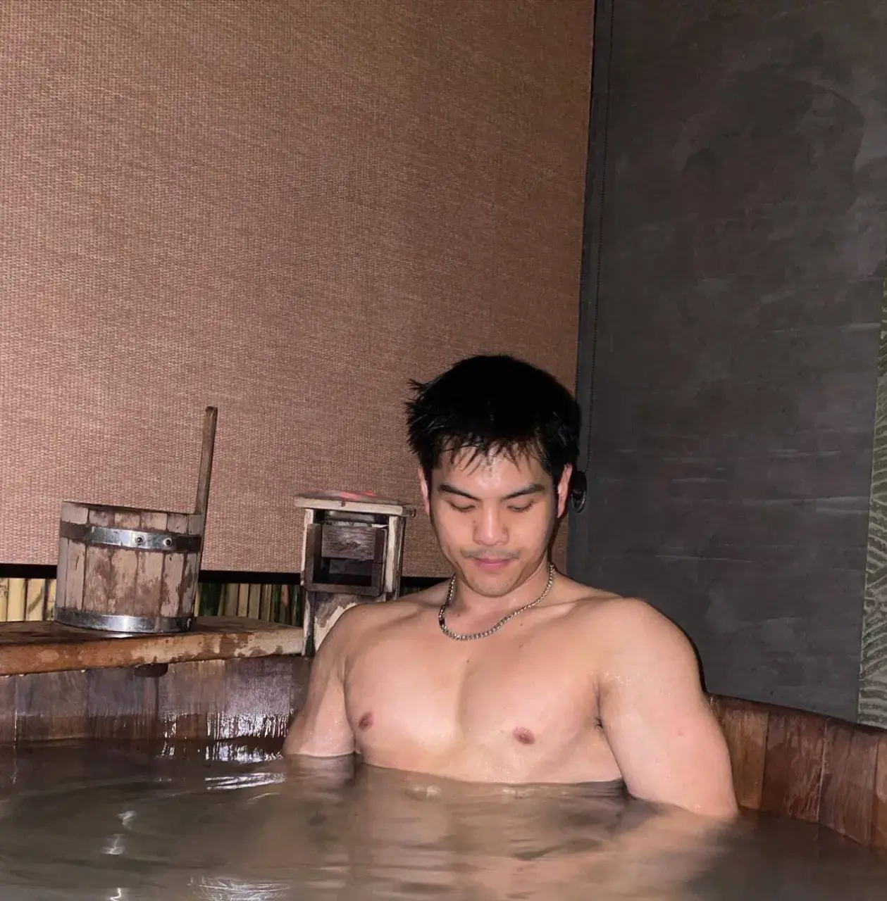 ผัวเขาเราแอบแซ๋บ