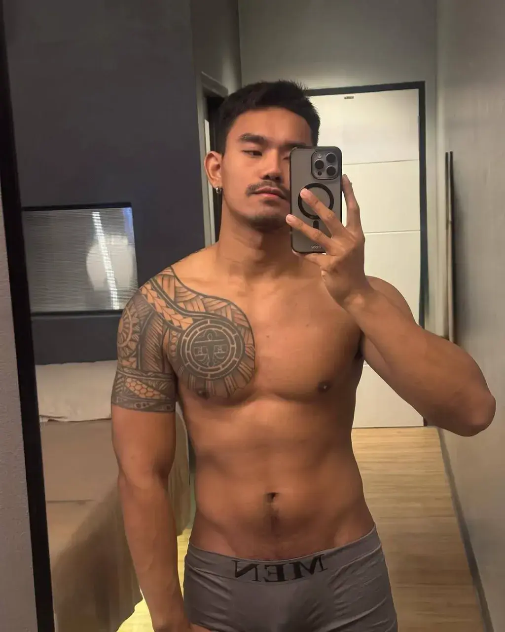 พร้อมมมมแตก