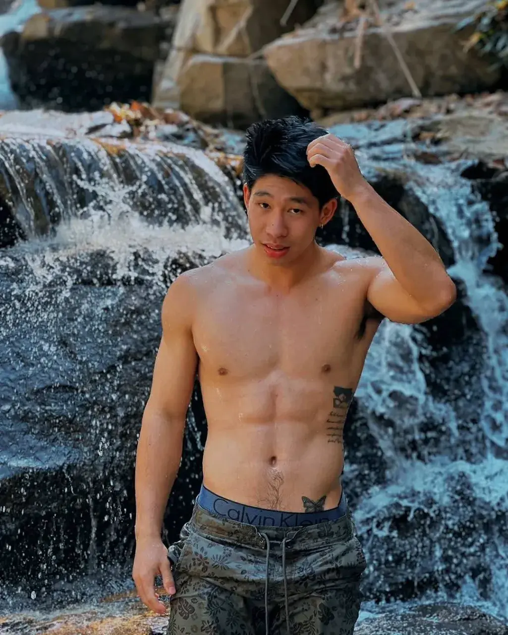 น่ากอดชิบหาย