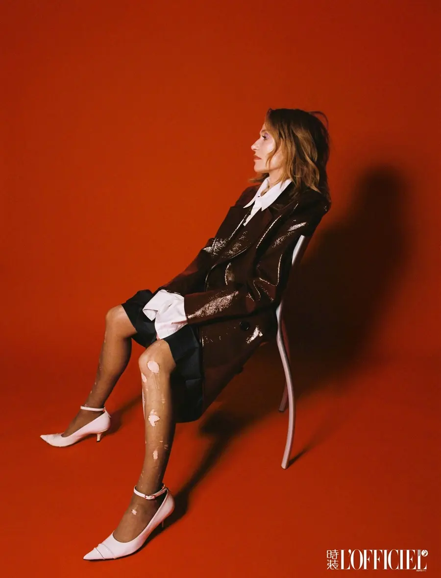 Isabelle Huppert @ L'OFFICIEL China February 2025
